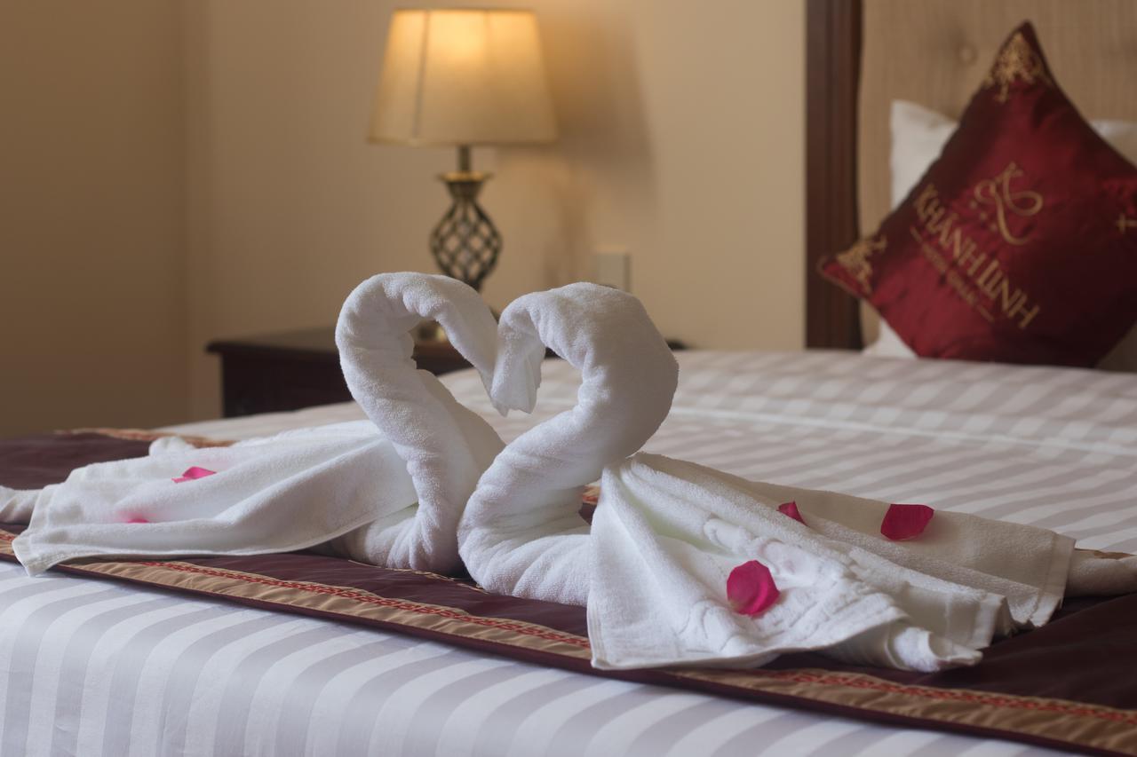 Khanh Linh Hotel Плей Ку Екстериор снимка