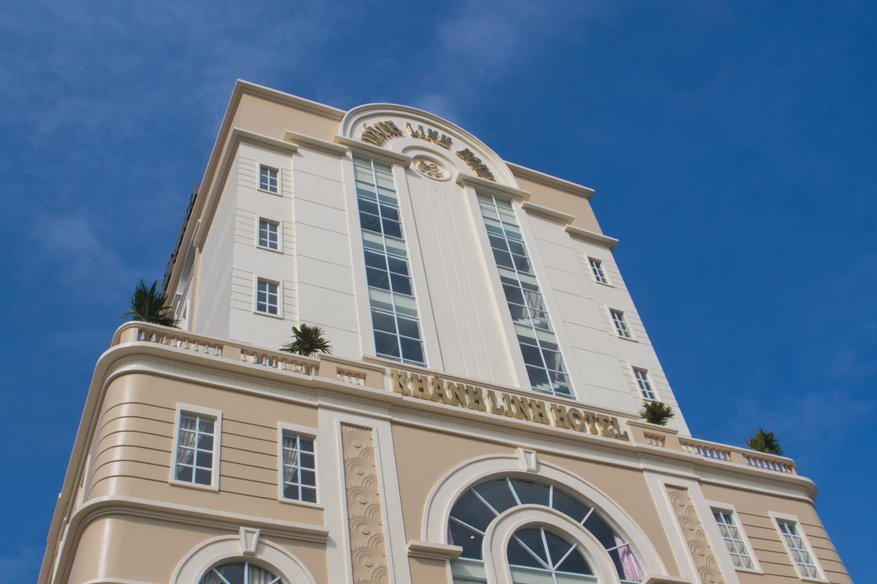 Khanh Linh Hotel Плей Ку Екстериор снимка
