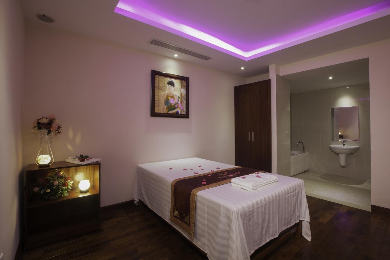 Khanh Linh Hotel Плей Ку Екстериор снимка