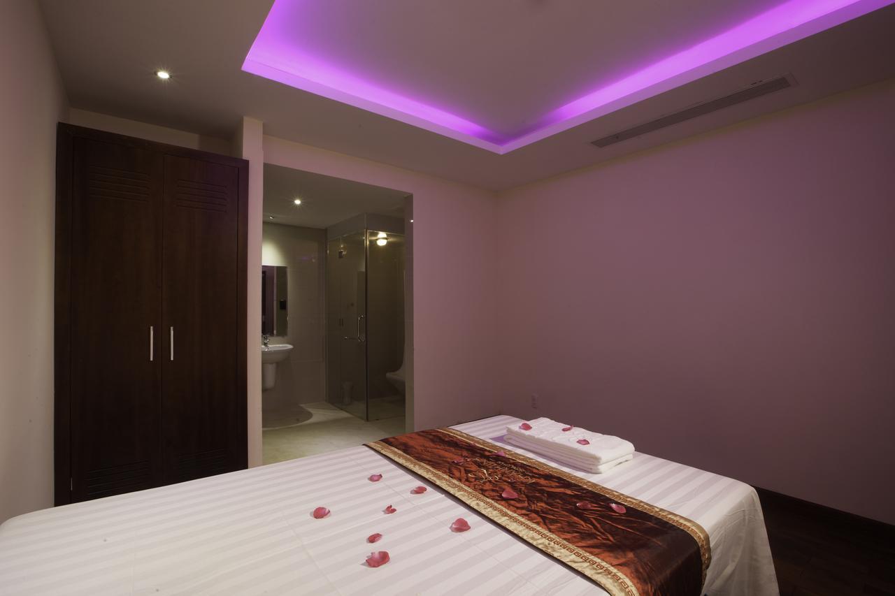 Khanh Linh Hotel Плей Ку Екстериор снимка