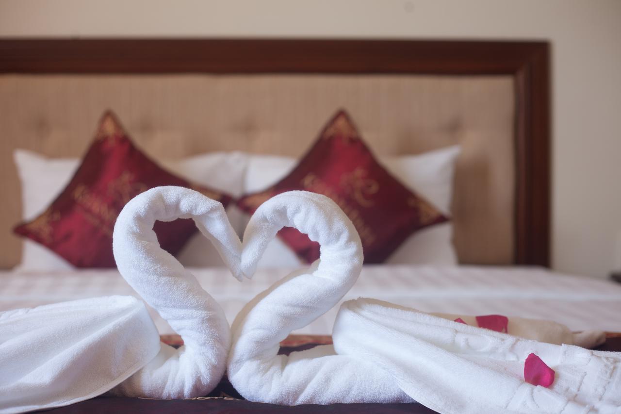 Khanh Linh Hotel Плей Ку Екстериор снимка